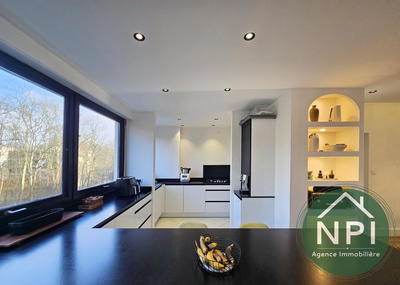 Appartement - 120 m² - 6 pièces