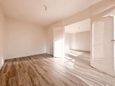 Appartement - 77 m² - 4 pièces