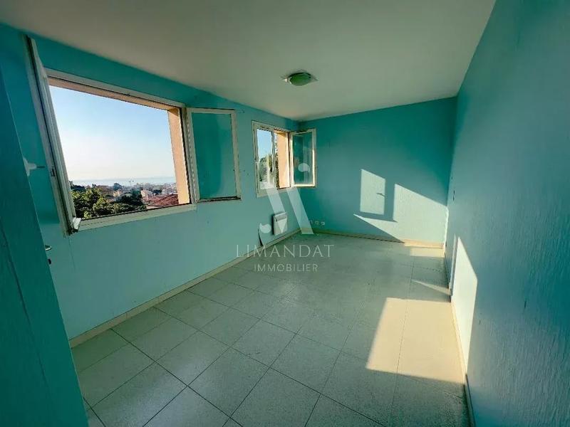 Maison jumelée - 120 m² - 4 pièces