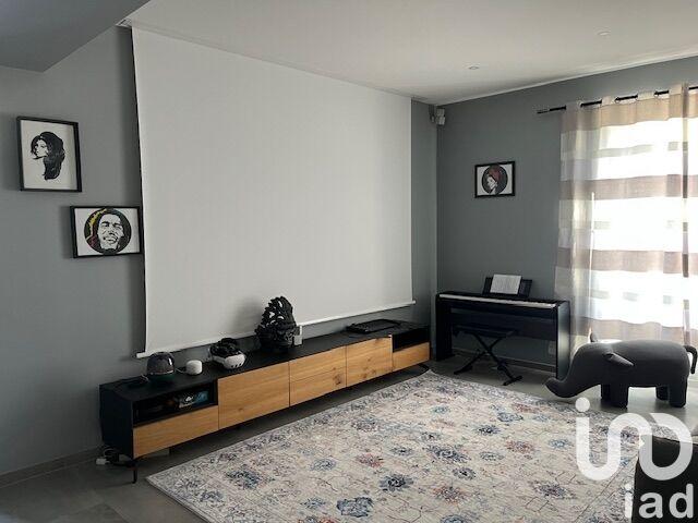 Maison - 440 m² - 9 pièces