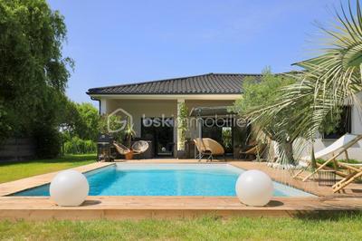 Maison - 144 m² - 5 pièces