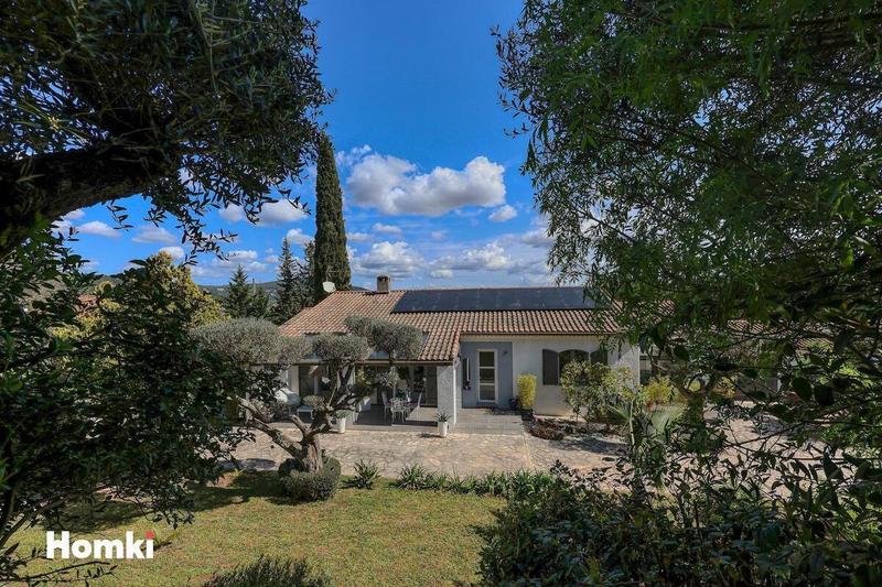 Maison - 207 m² - 6 pièces