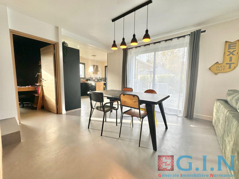 Maison - 130 m² - 7 pièces