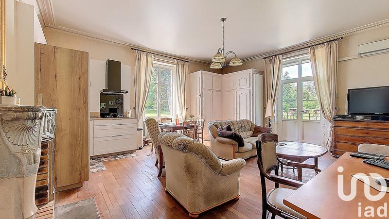 Château - 677 m² - 21 pièces