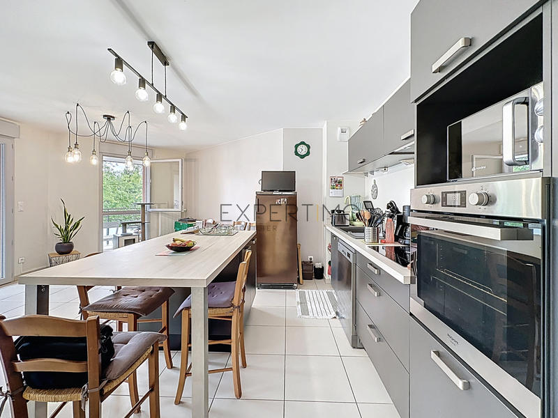 Appartement - 67 m² - 2 pièces