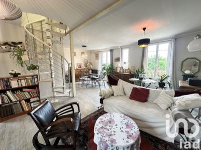 Maison - 102 m² - 5 pièces