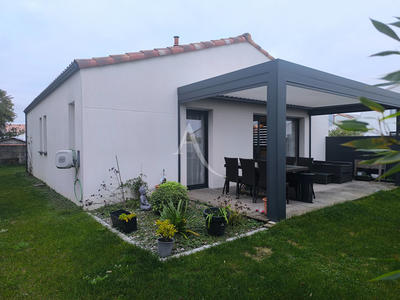 Maison - 90 m² - 4 pièces