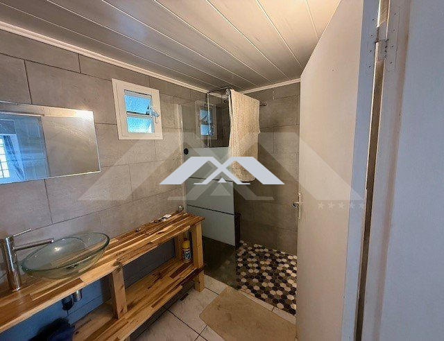 Maison - 180 m² - 5 pièces