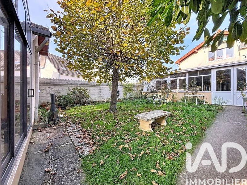 Maison - 80 m² - 5 pièces