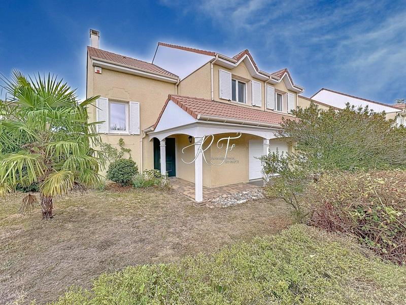 Maison - 152 m² - 7 pièces