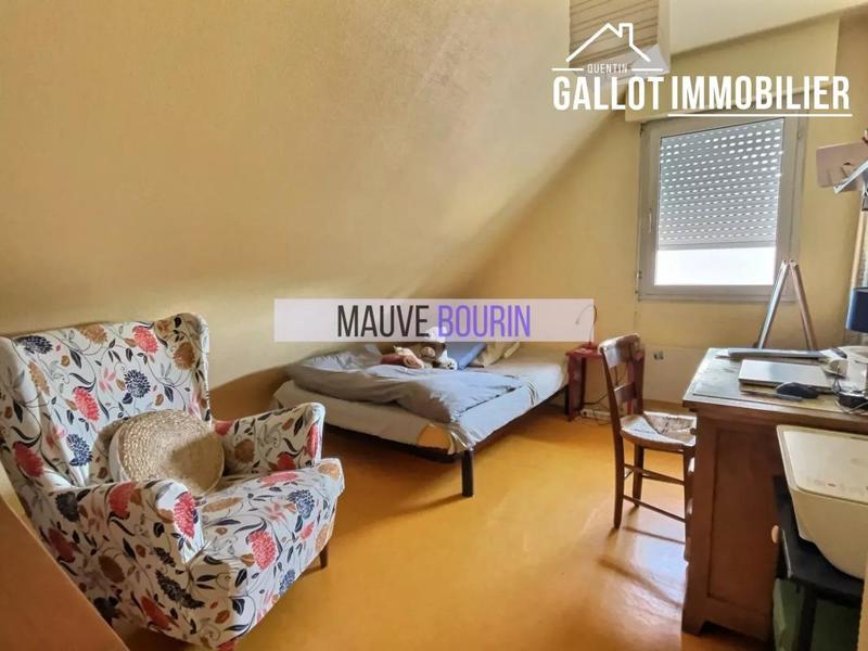 Maison - 130 m² - 7 pièces