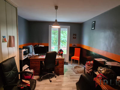 Maison - 210 m² - 9 pièces