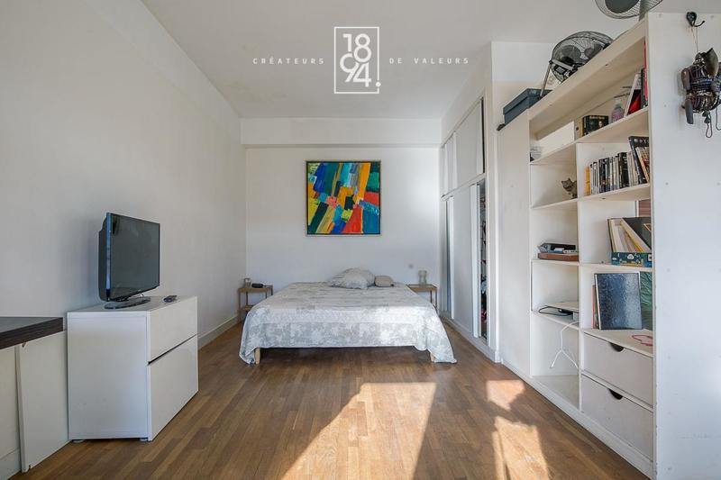 Loft - 53 m² - 2 pièces