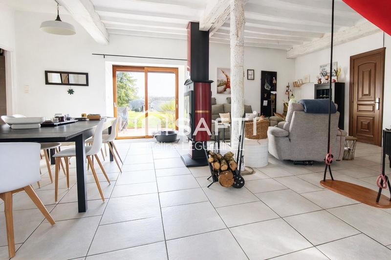 Maison - 204 m² - 7 pièces