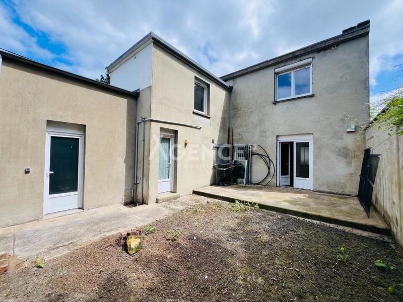 Immeuble - 156 m² - 9 pièces