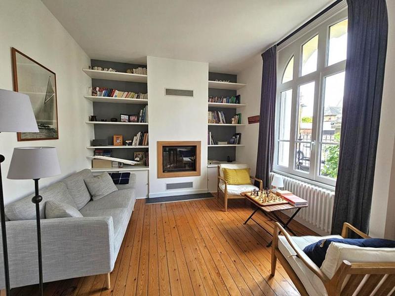 Maison - 170 m² - 9 pièces