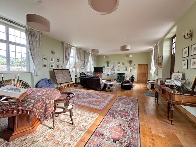 Maison - 297 m² - 8 pièces