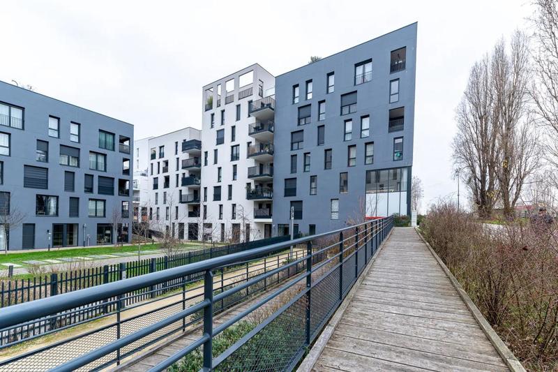 Duplex - 93 m² - 5 pièces