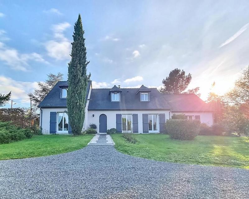 Propriété - 150 m² - 6 pièces