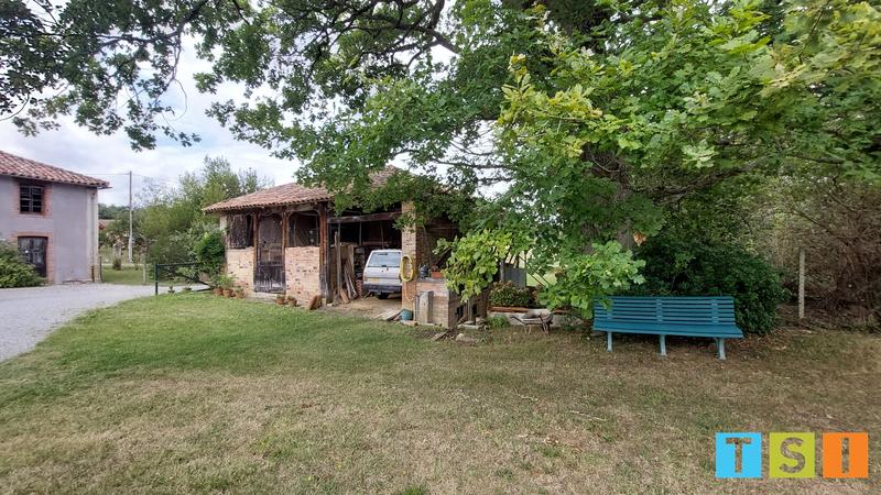 Maison - 230 m² - 7 pièces