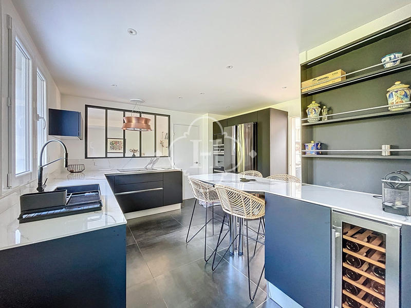 Maison - 190 m² - 7 pièces