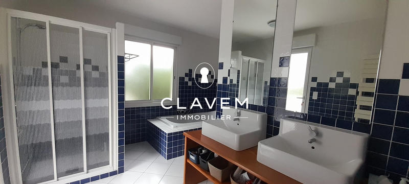 Maison contemporaine - 172 m² - 6 pièces