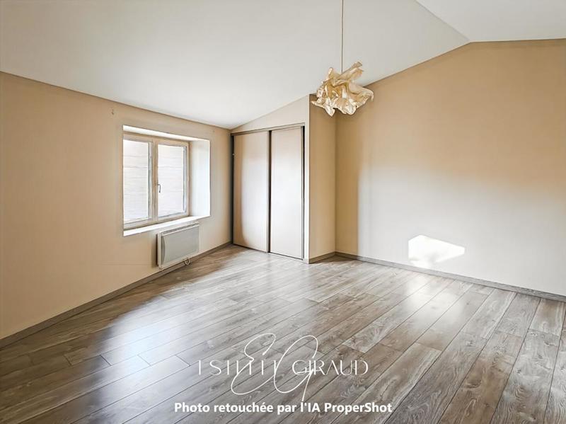 Maison - 97 m² - 5 pièces