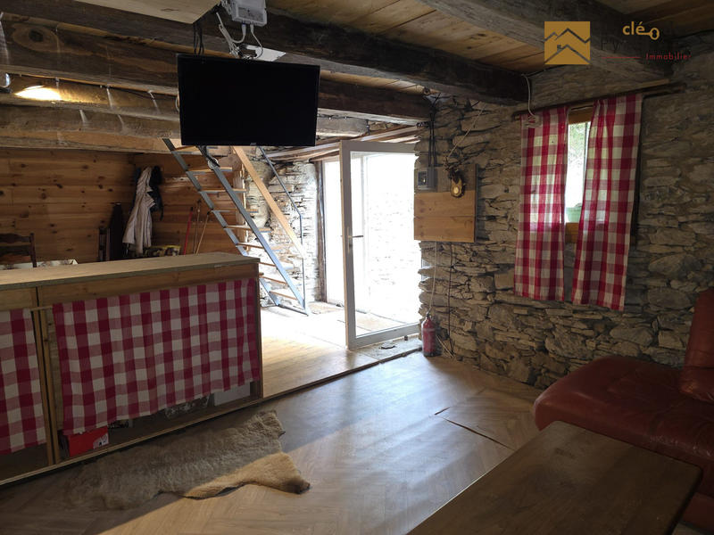 Maison ancienne - 69 m² - 2 pièces