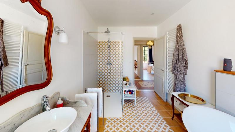 Maison - 170 m² - 6 pièces