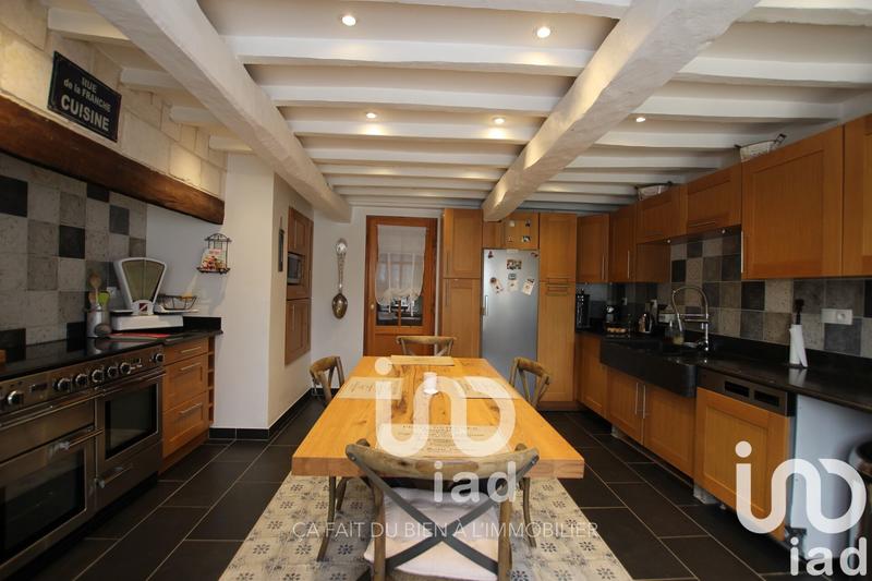 Maison - 469 m² - 18 pièces