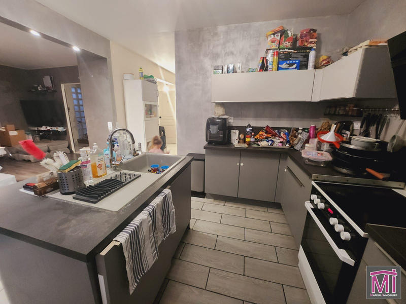 Maison - 94 m² - 5 pièces