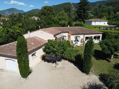 Maison - 170 m² - 7 pièces