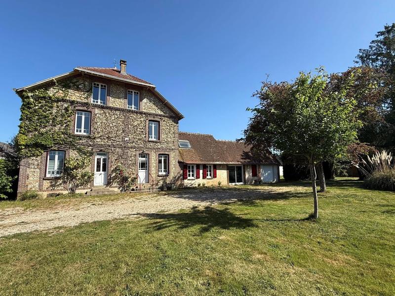Maison de maîtres - 250 m² - 10 pièces