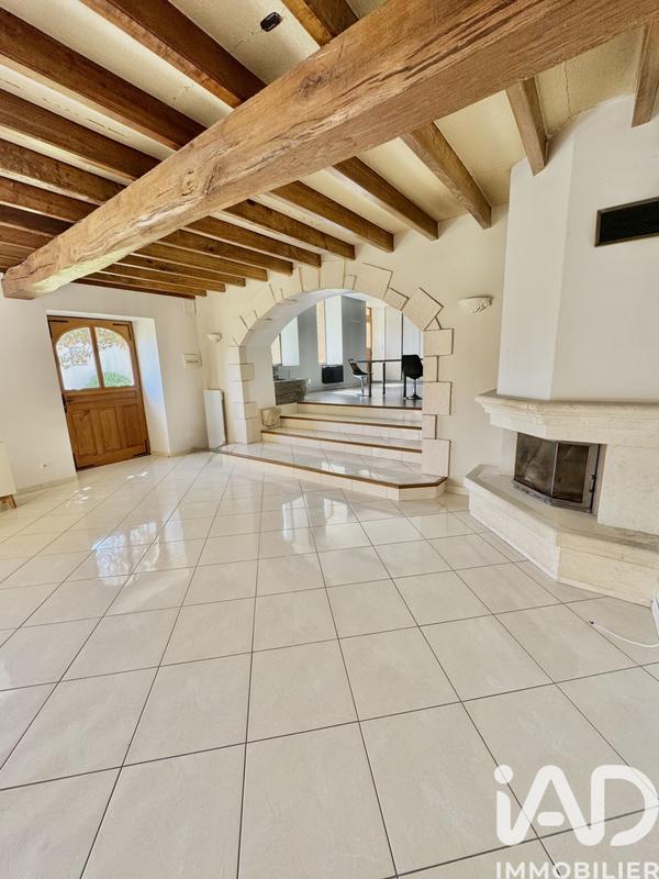 Maison - 240 m² - 8 pièces