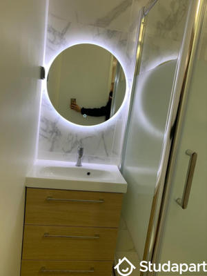 Chambre - 9 m² - 1 pièce