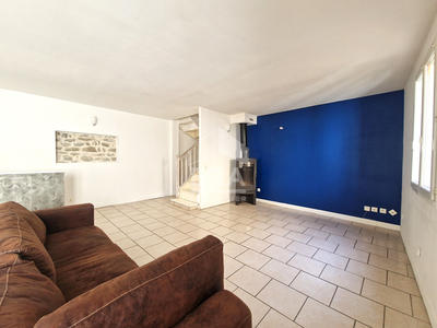 Maison - 95 m² - 4 pièces