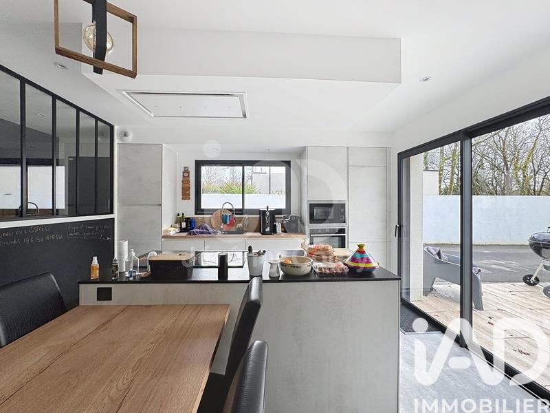 Maison - 152 m² - 7 pièces