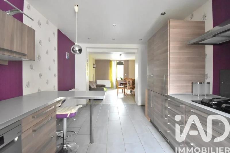 Maison - 212 m² - 5 pièces
