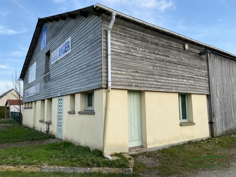 Entrepôt - 1 120 m²