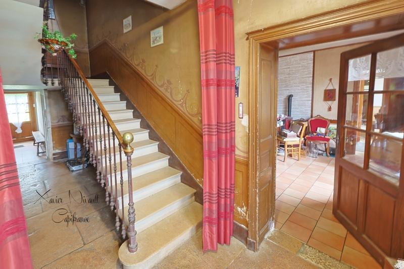 Maison - 261 m² - 6 pièces