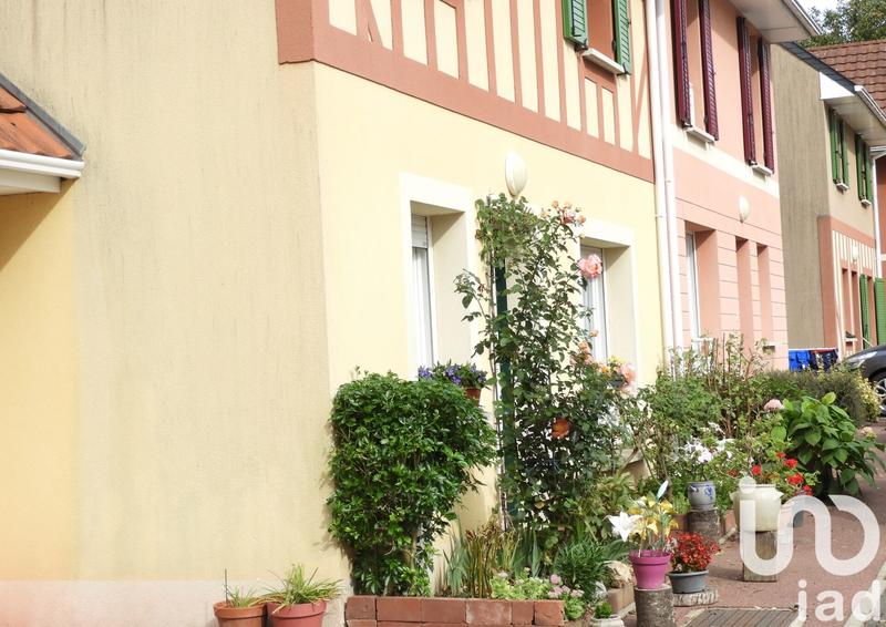 Maison - 107 m² - 6 pièces