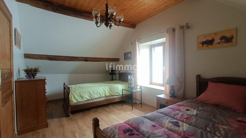 Maison - 173 m² - 8 pièces