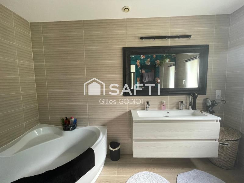 Maison - 150 m² - 6 pièces