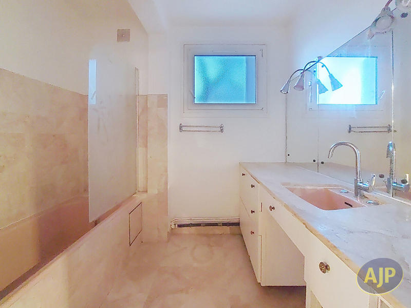 Appartement - 91 m² - 4 pièces