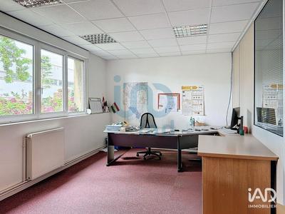 Bureau - 630 m²