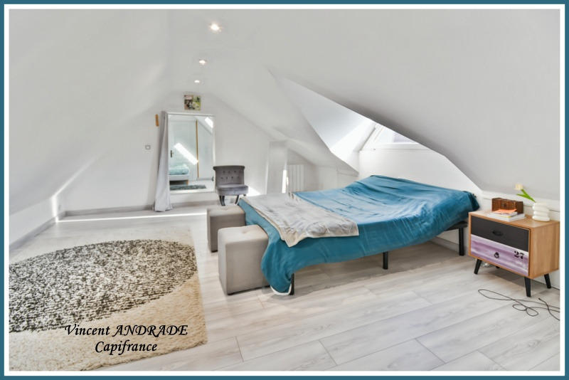 Maison - 154 m² - 10 pièces