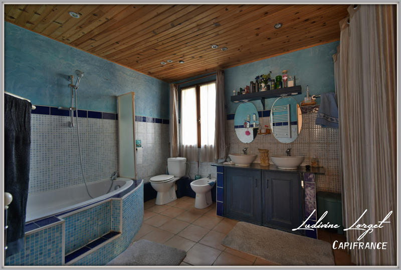 Maison - 174 m² - 6 pièces