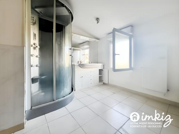 Maison - 84 m² - 3 pièces