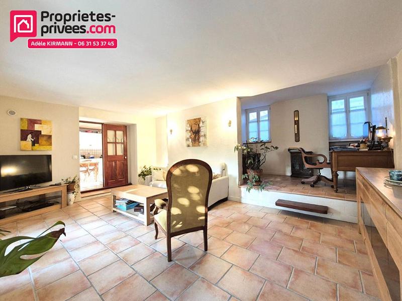 Maison - 200 m² - 7 pièces