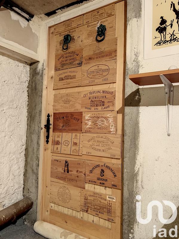 Maison - 252 m² - 11 pièces